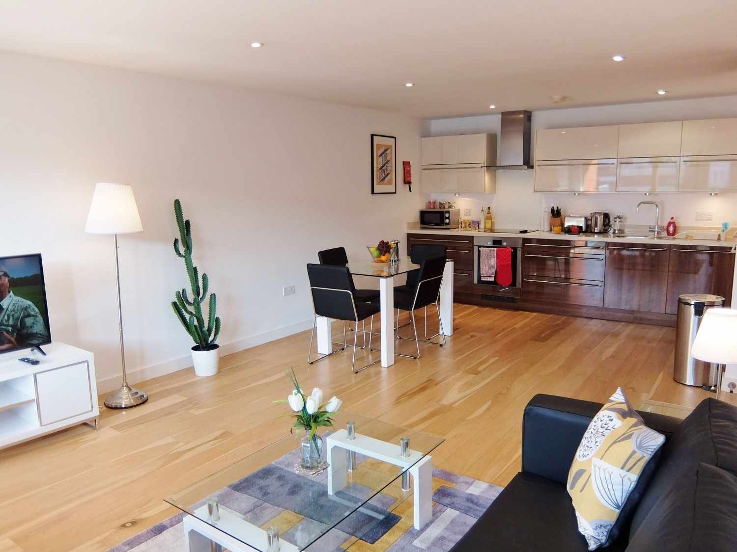 Premium Serviced Apartment Ruislip Crown 