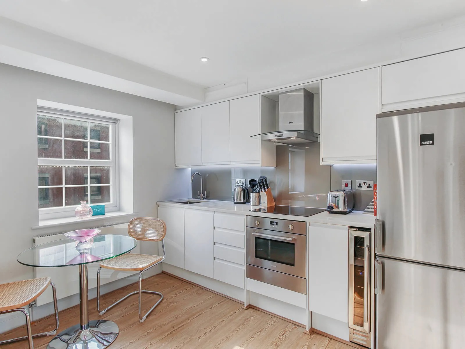 Premium Serviced Apartment Cleveland Street