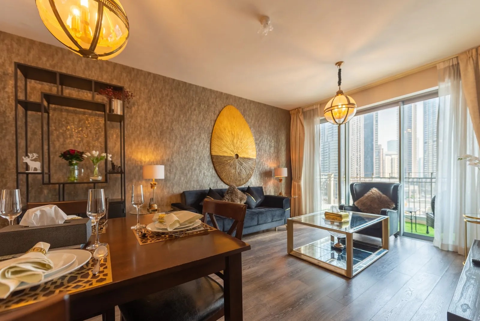 Premium Serviced Apartment Downtown