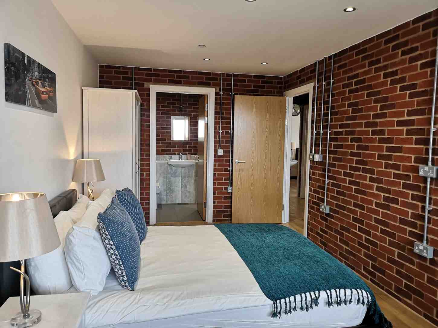 Premium Serviced Apartment Watford Junction