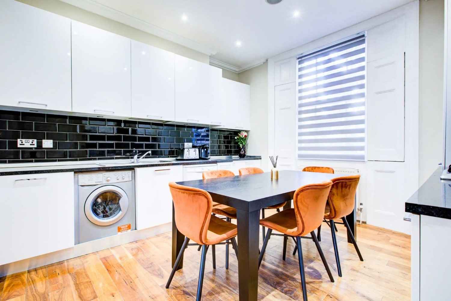 Premium Serviced Apartment Lombard Road