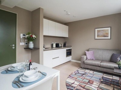 Premium Serviced Apartment Wells Court Hampstead