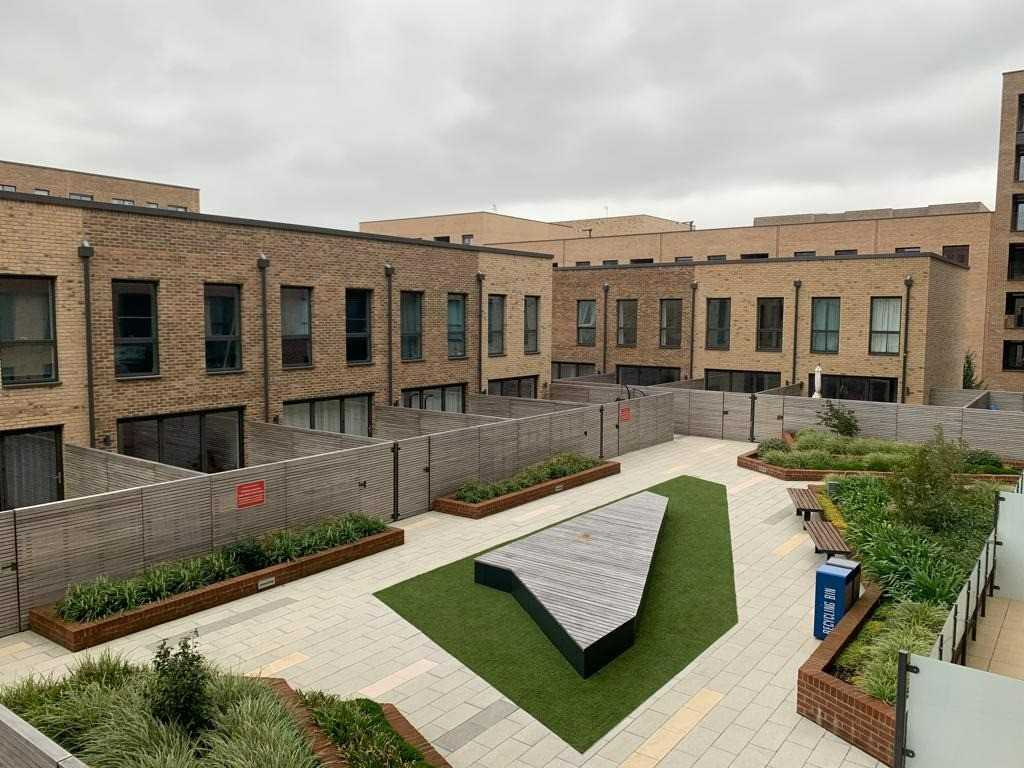 Premium Serviced Apartment Colindale