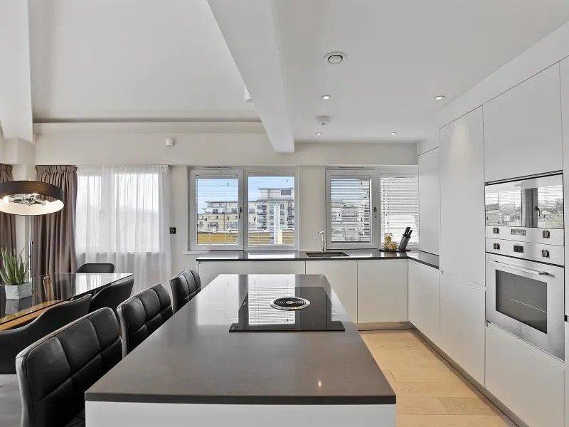 Premium Serviced Apartment Vauxhall Bridge