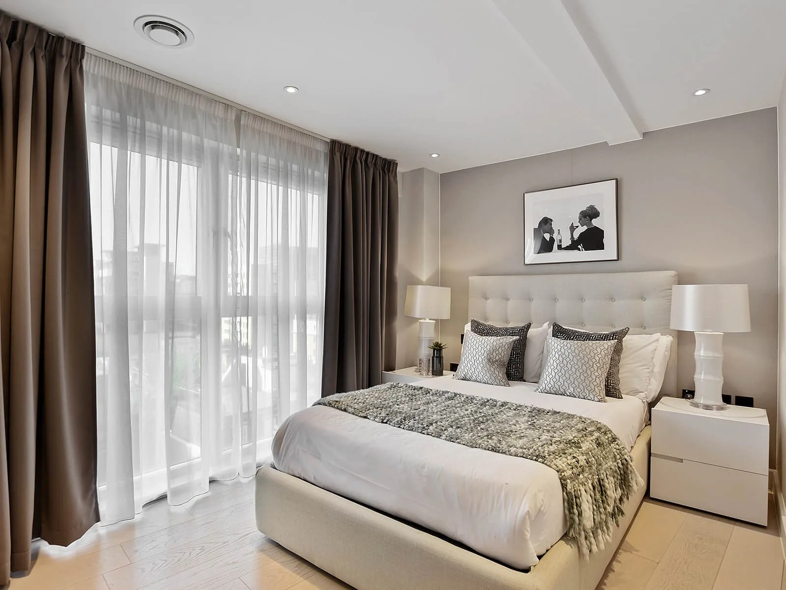 Premium Serviced Apartment Vauxhall Bridge