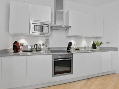 Premium Serviced Apartment West Street