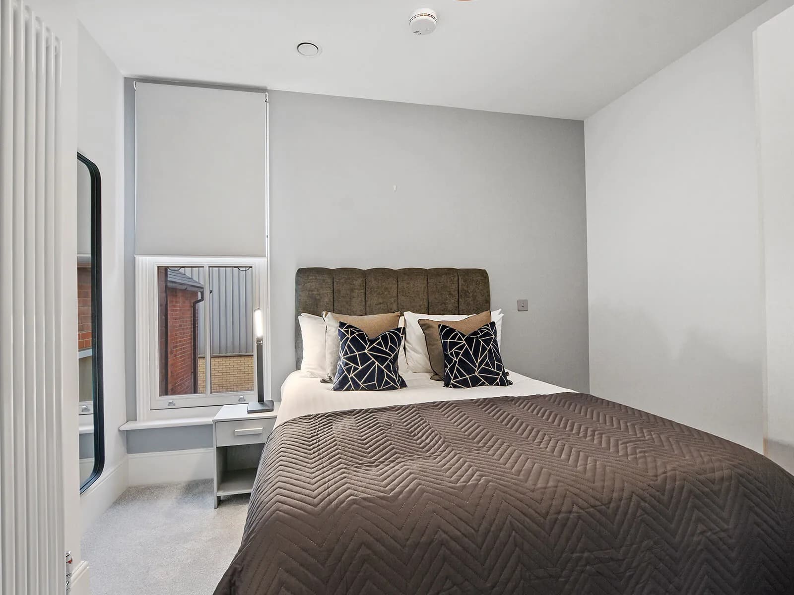 Premium Serviced Apartment Queen Victoria Street, Reading