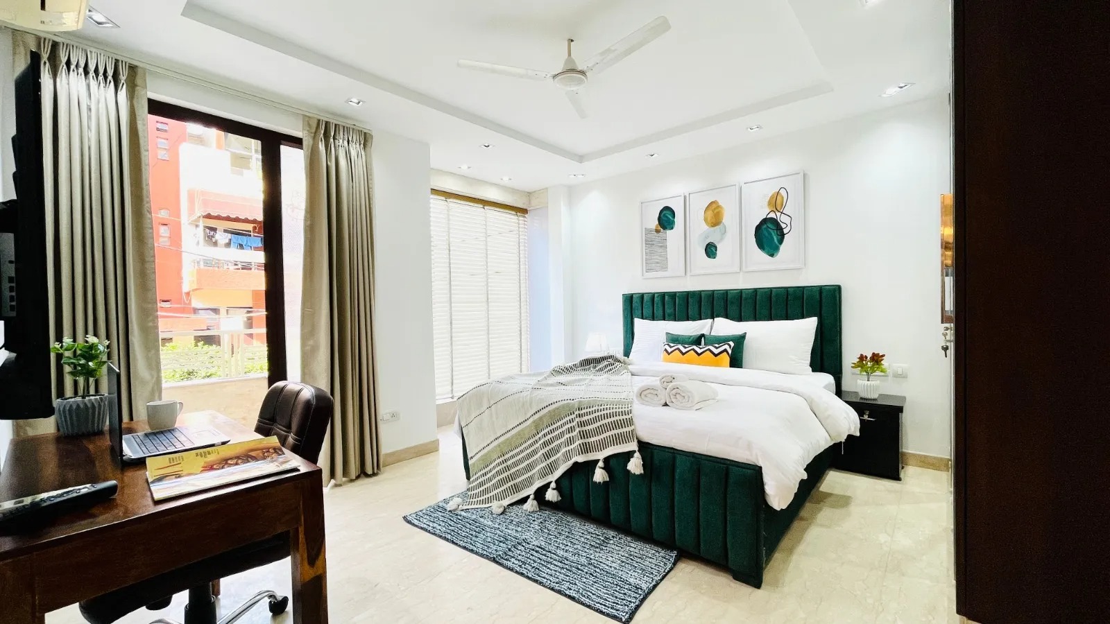 Premium Serviced Apartment Safdarjung Enclave