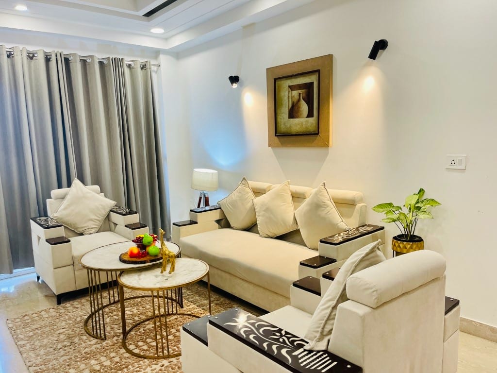 Premium Serviced Apartment Ardee City