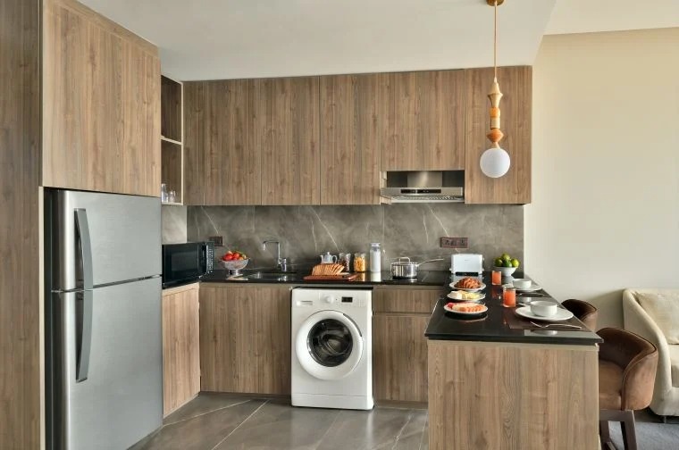 Luxury Serviced Apartment Paras Square
