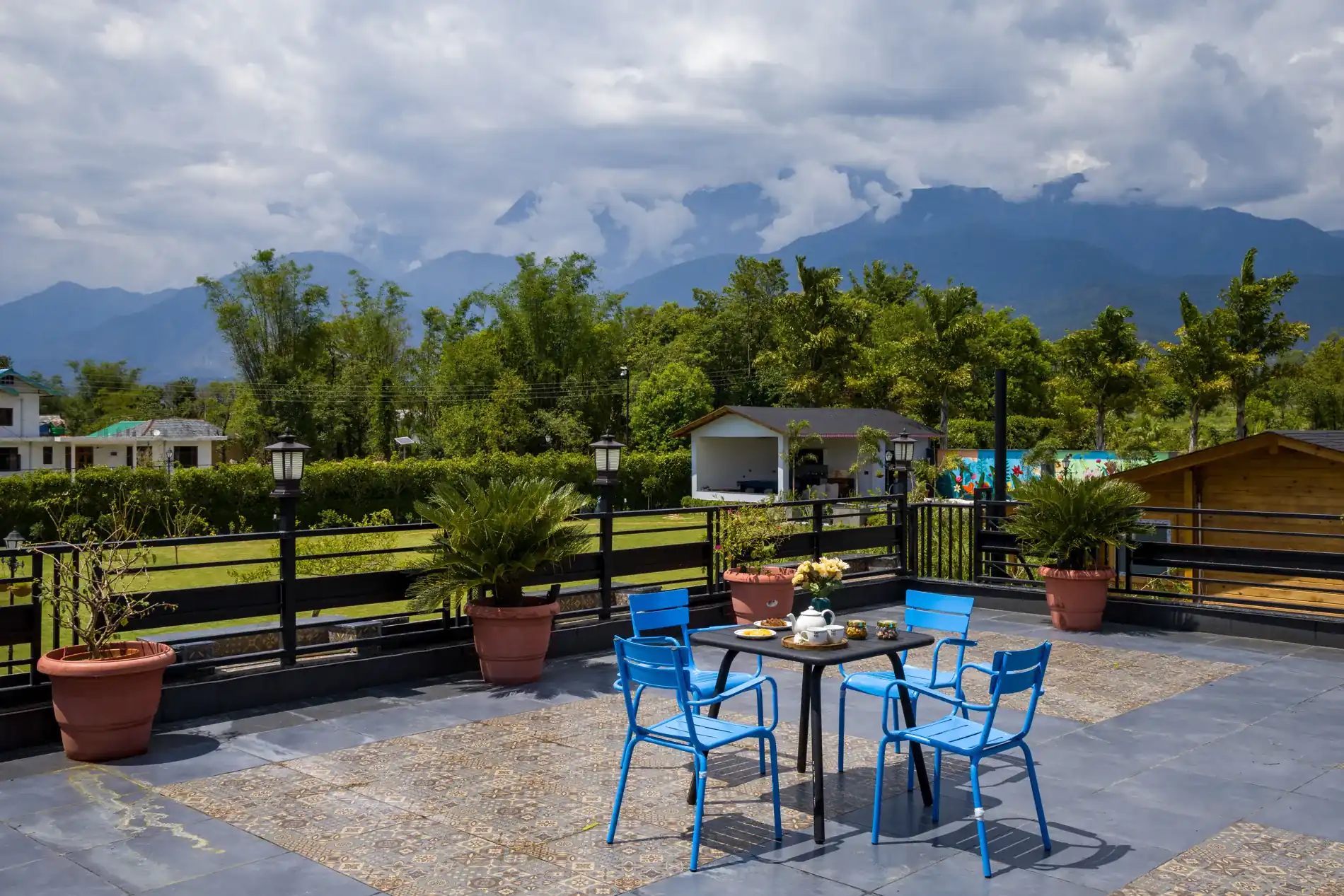 Palampur Villa Hillside 1-Room Retreat