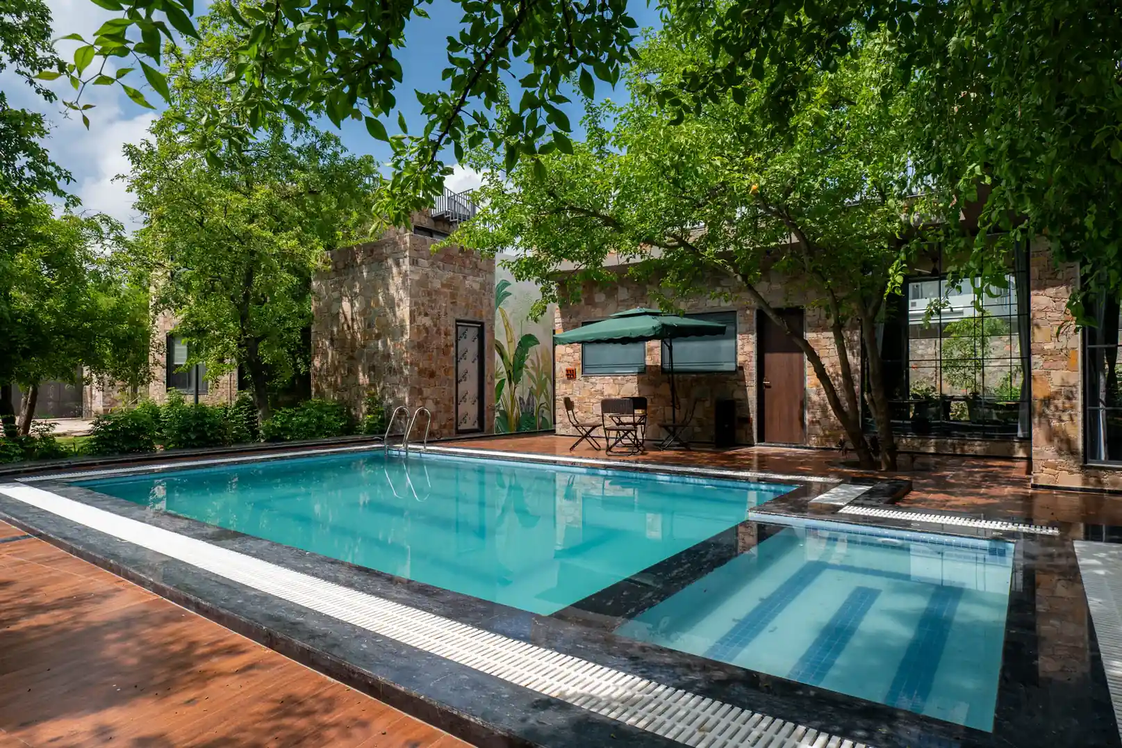 Hathnoda Bagh Cascade | Cottage within a Mini Resort with Open Shower, Shared Pool