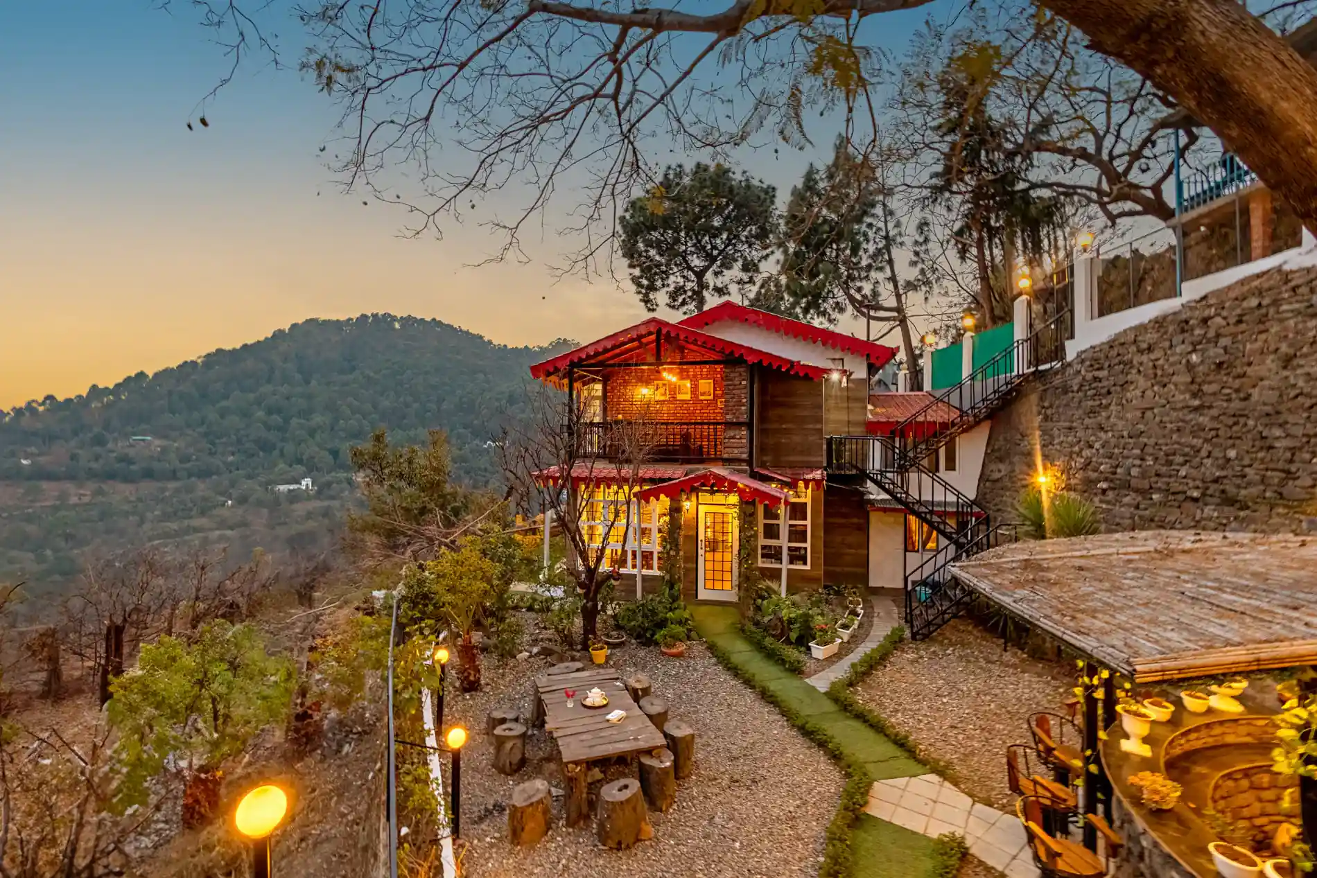 Farsauli 1°| Pet-friendly 3-BHK Hillside Getaway With Gazebo