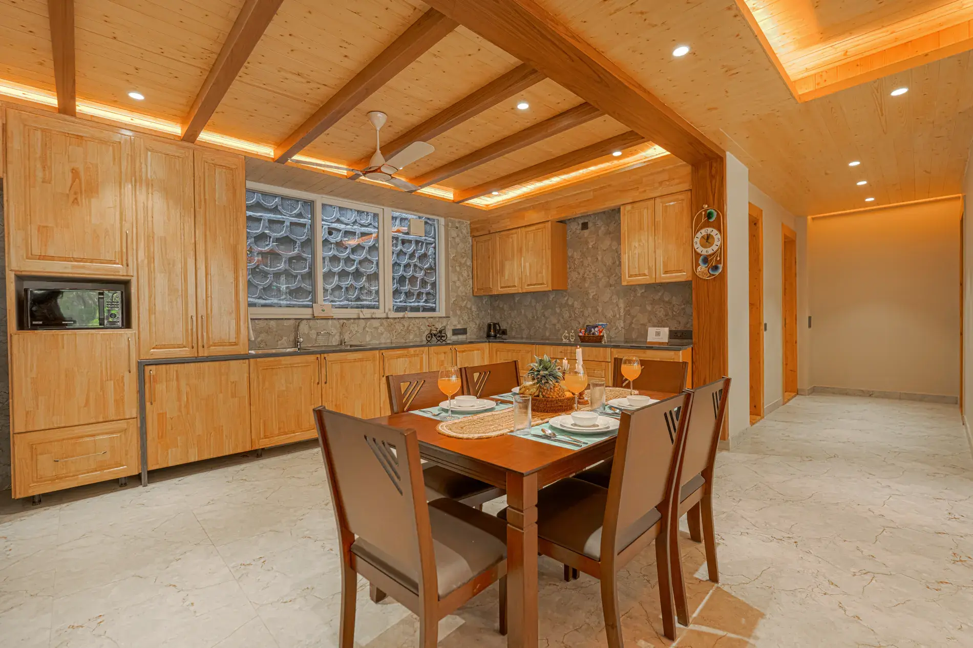 Bask and Blessings Highlands | Pet-Friendly 7-BHK Retreat