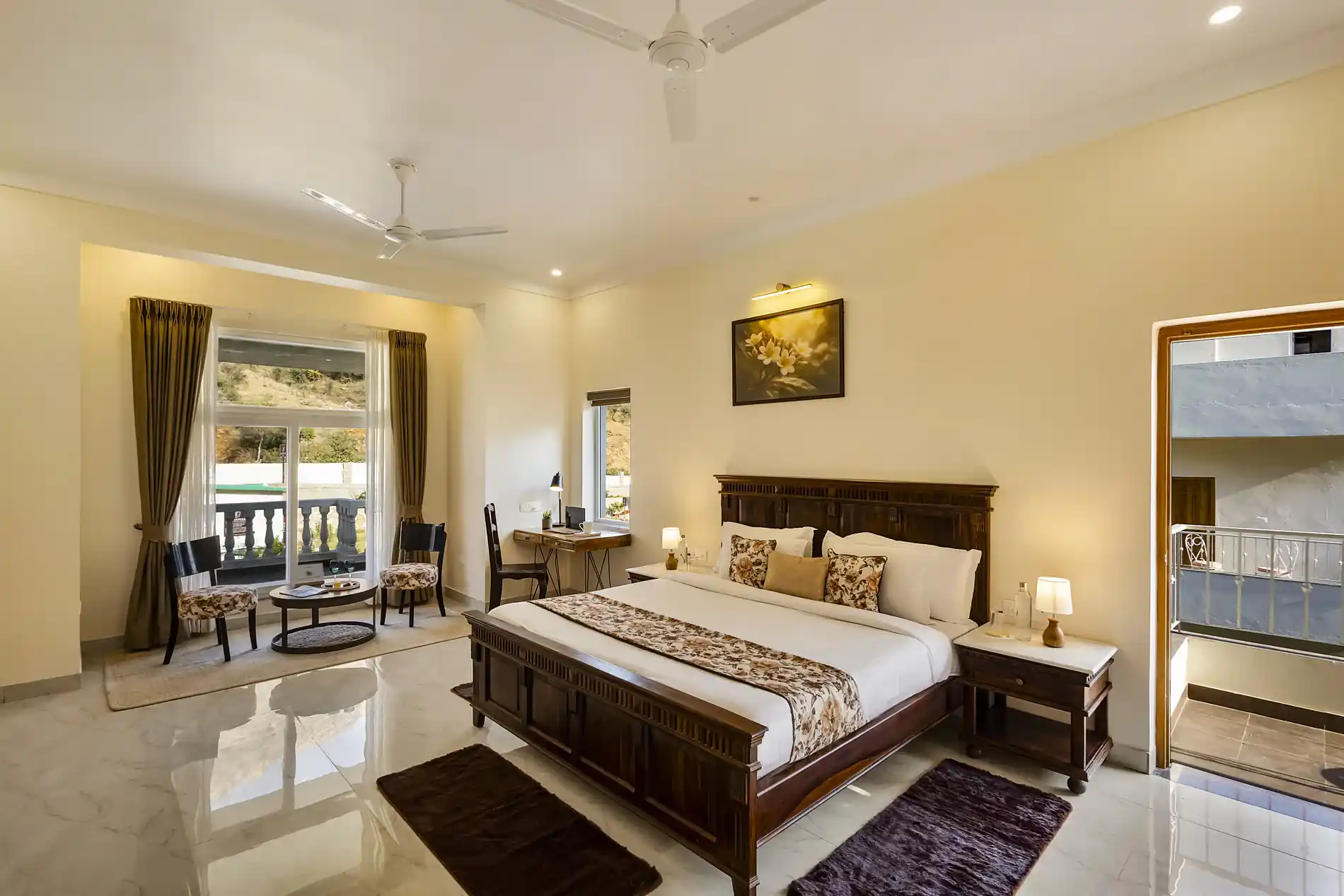 Mandovar Mountain Valley Retreat | 4 Room Pet-friendly Suite In a Private Estate with Shared Pool
