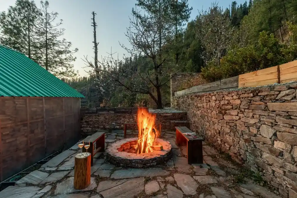 Everly | Pet-friendly Traditional 1-Bedroom Retreat With Attic, Sauna & Garden