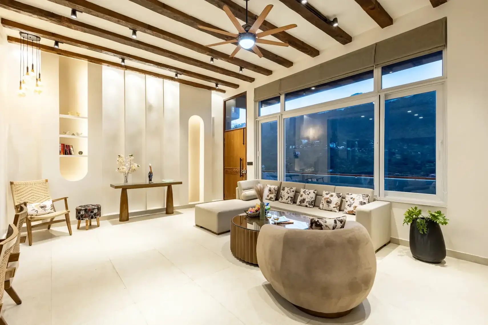 Antarmann Casa Nova | 4-BHK | Lake View