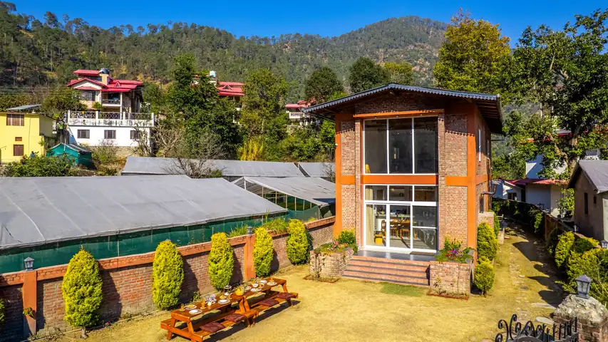 Casa Gaula | 4-BHK Cottage with Lawn