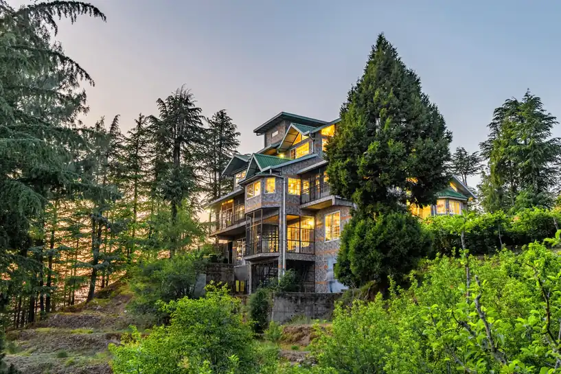 Hill Top Farmstead | Heritage 3-BHK English-Style Villa