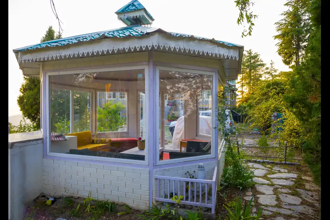 Hill Top Farmstead | Heritage 3-BHK English-Style Villa