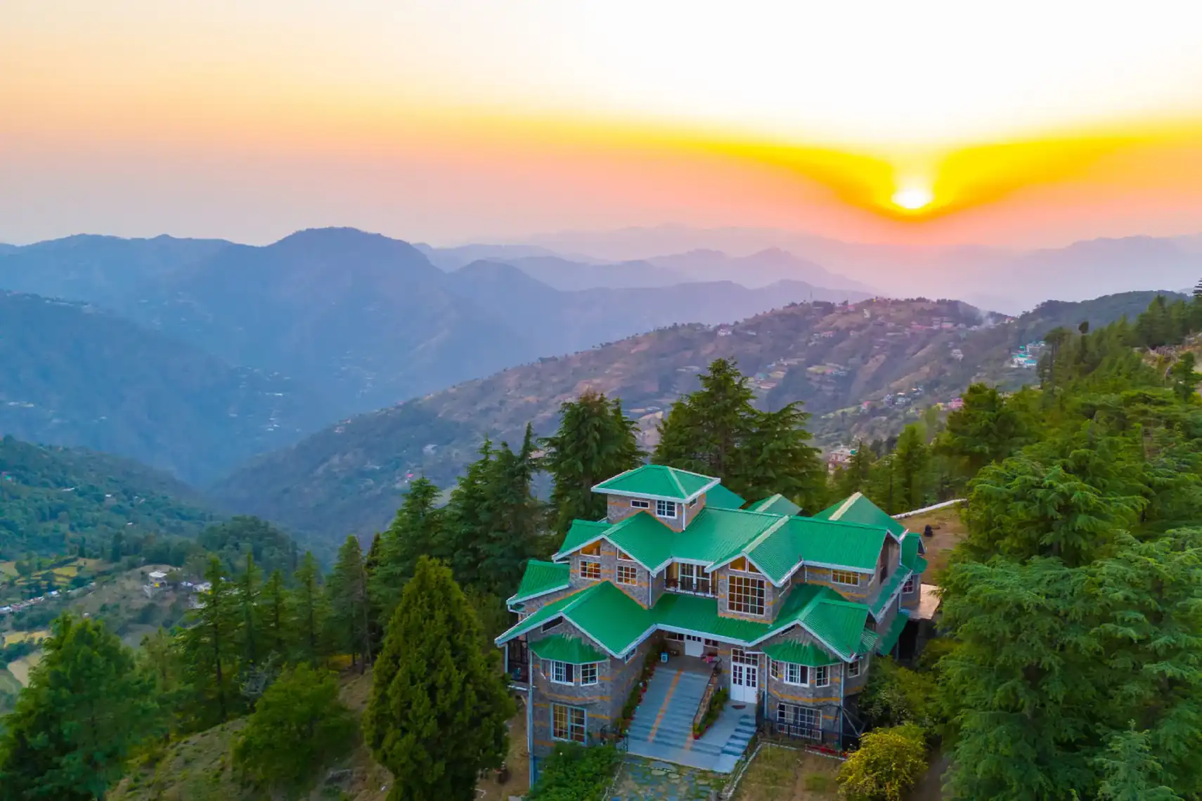 Hill Top Farmstead | Heritage 3-BHK English-Style Villa - 11