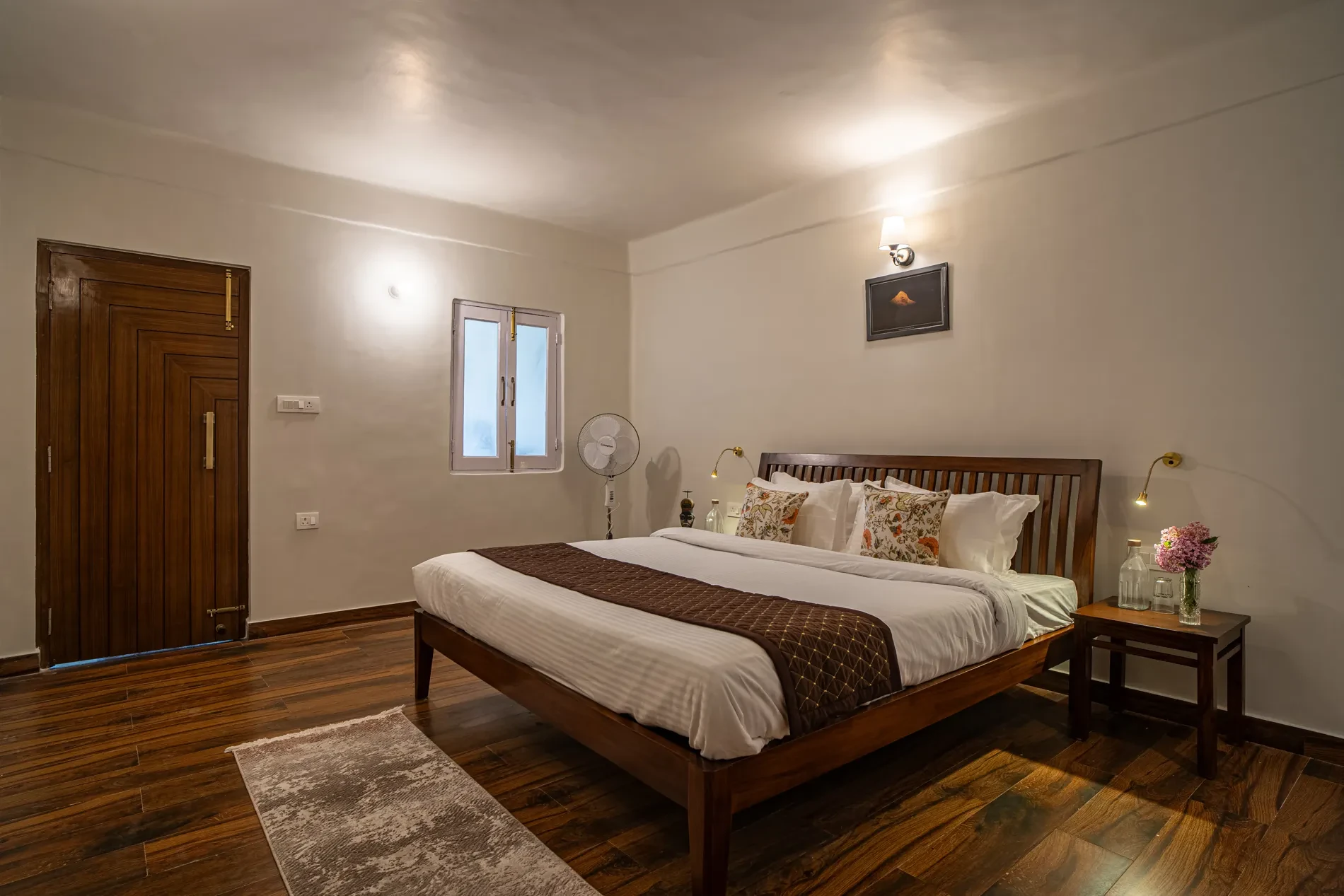 Headingly Suites | Lake-Facing 2-Room Retreat Just Above Mall Road - 4