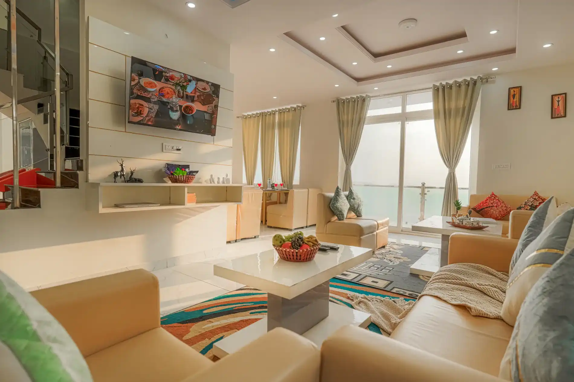 The Ridgeview Retreat Amelia | Hillside 1 & 2-Room Suite - 5