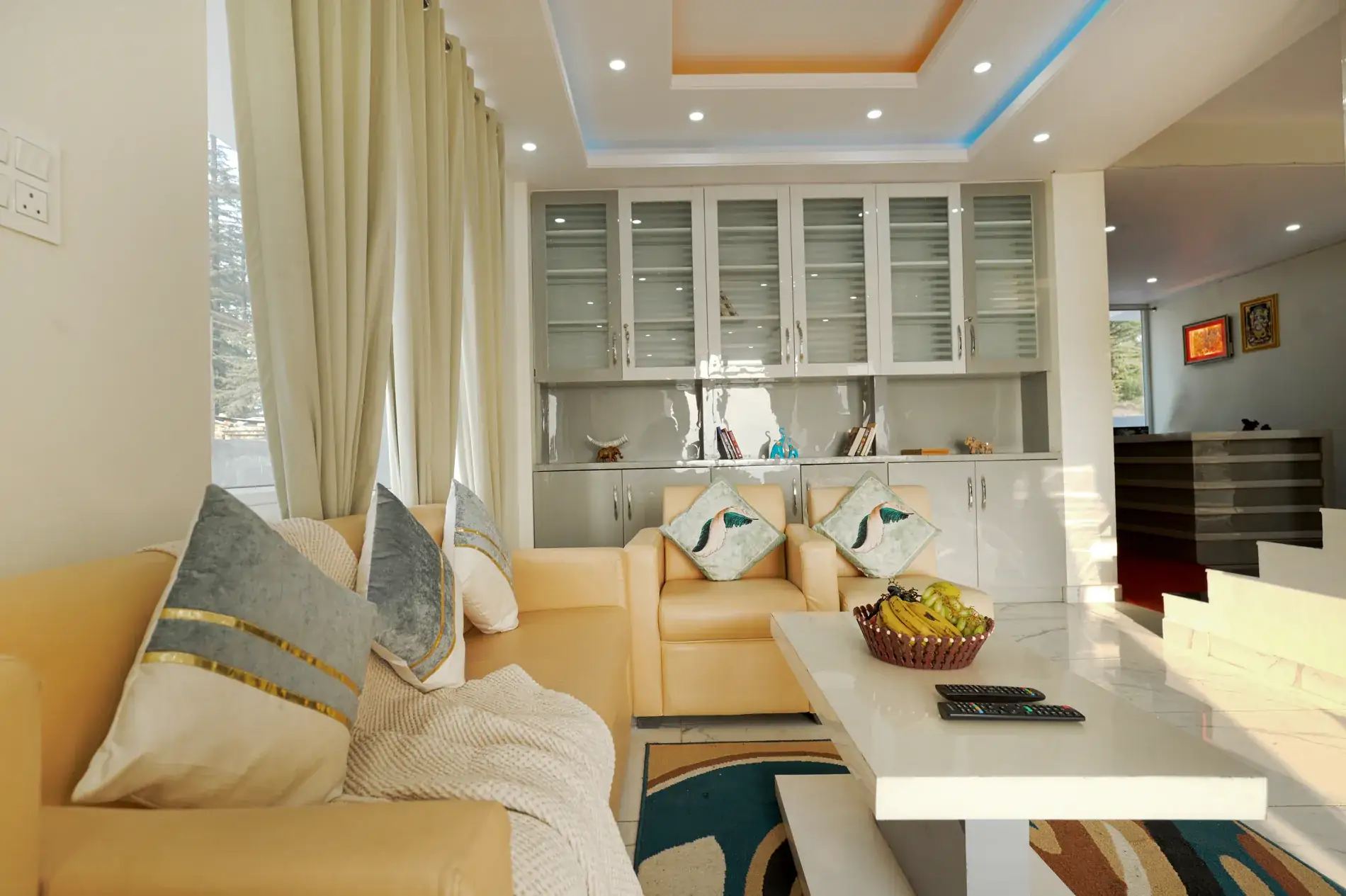 The Ridgeview Retreat Amelia | Hillside 1 & 2-Room Suite - 4