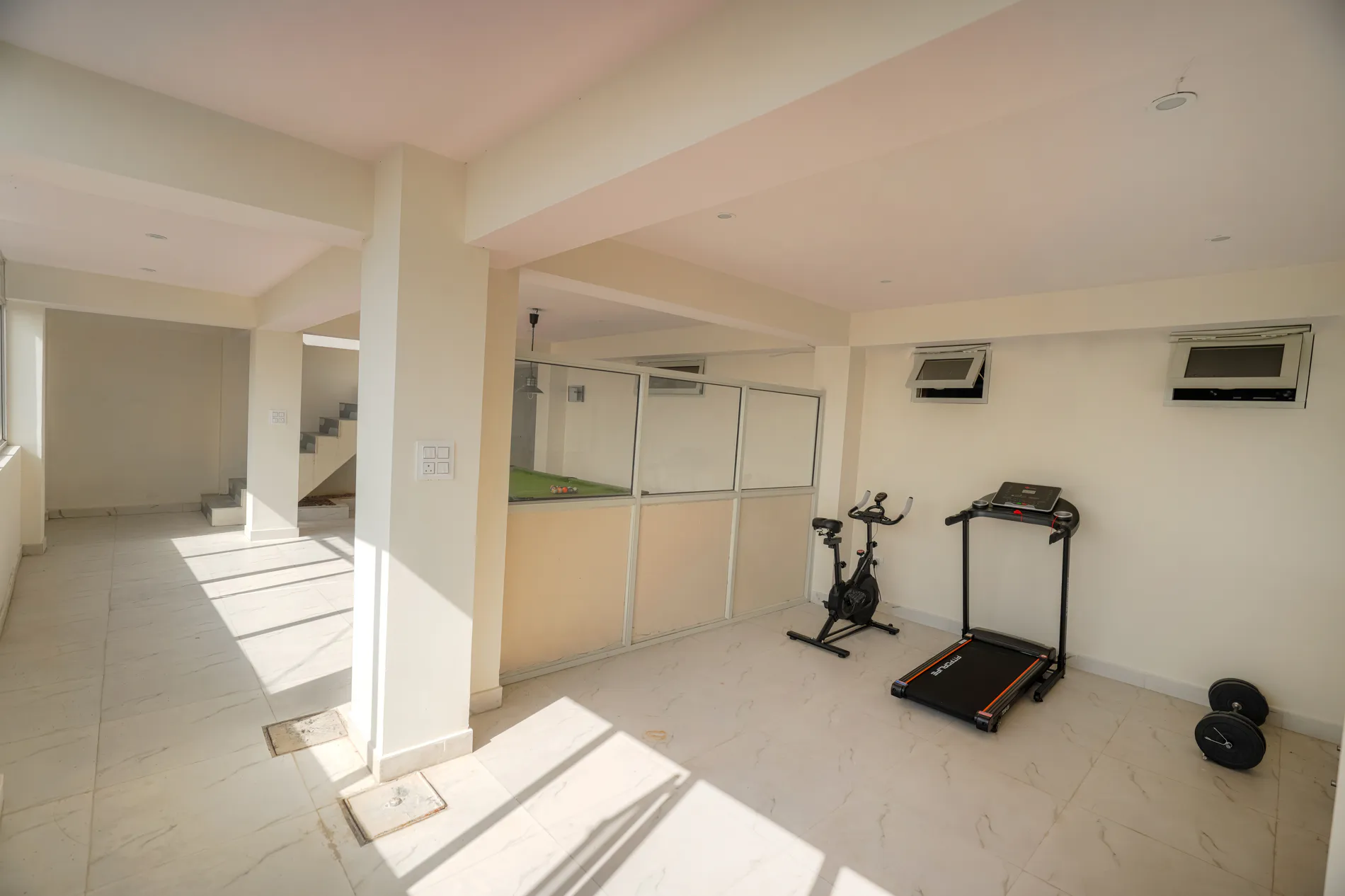 The Ridgeview Retreat Amelia | Hillside 1 & 2-Room Suite - 2