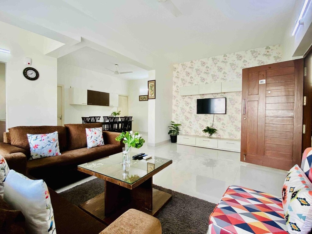 Premium Serviced Apartment Hi-Tech City