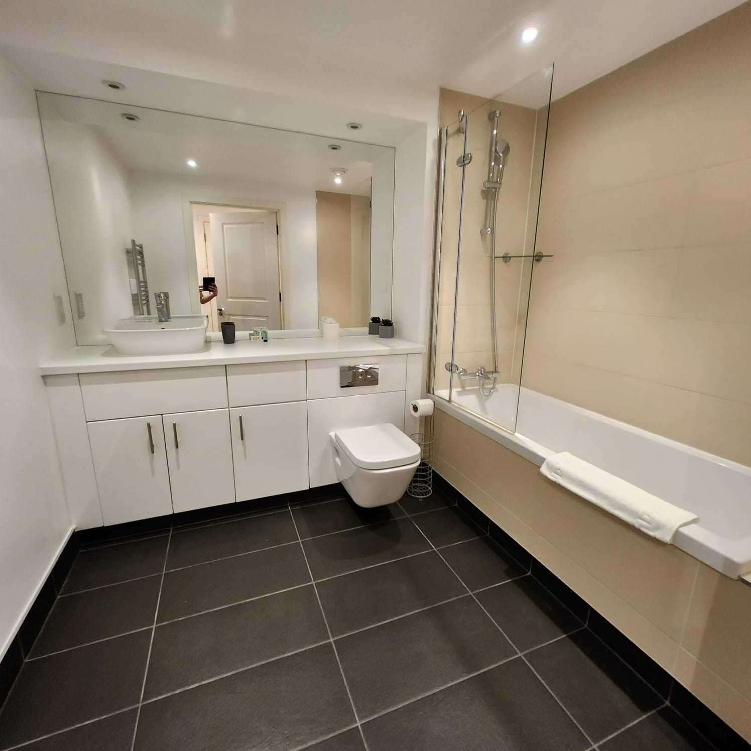 Premium Serviced Apartment Ruislip Pembroke