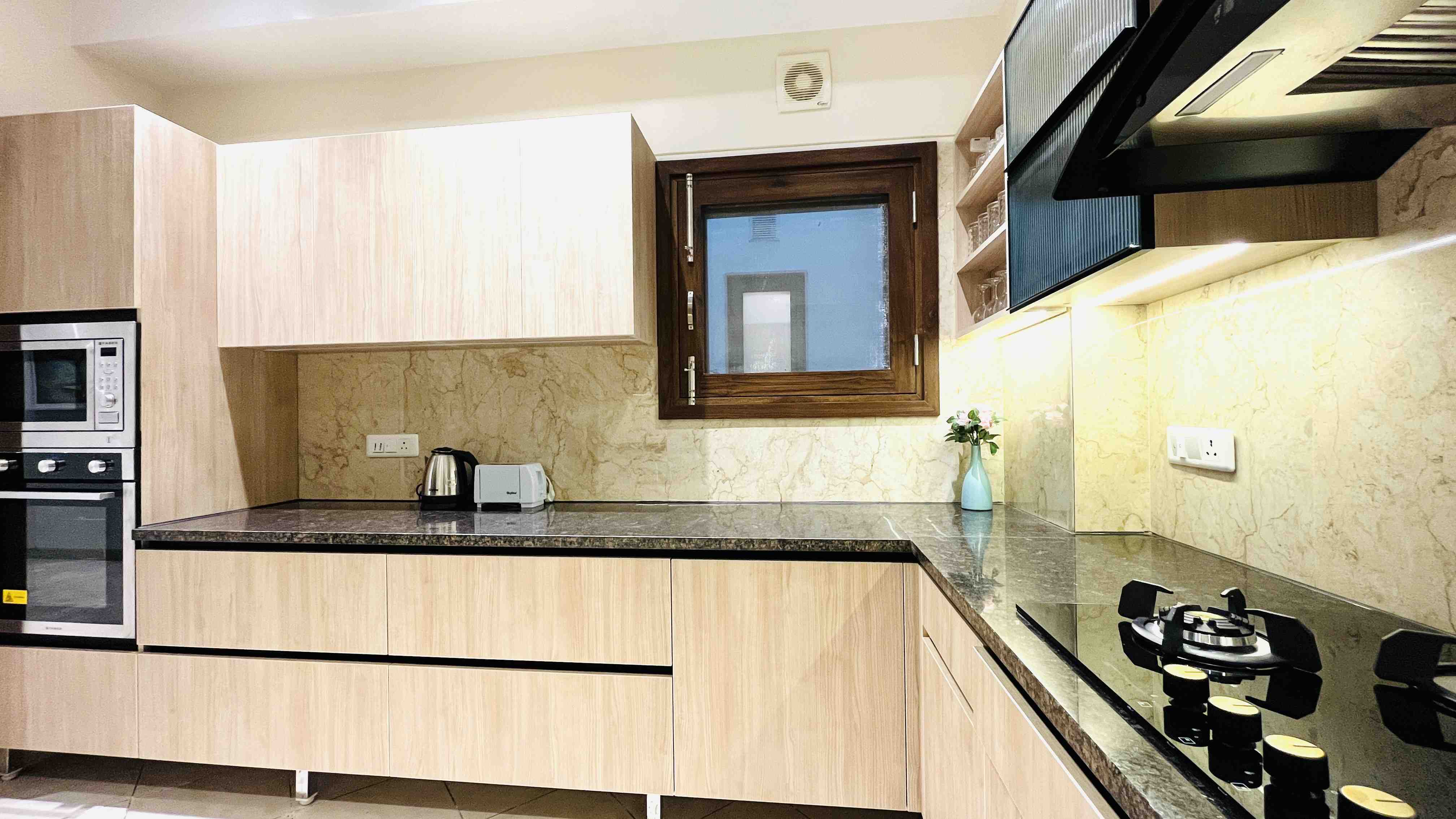  Premium Serviced Apartment Saket