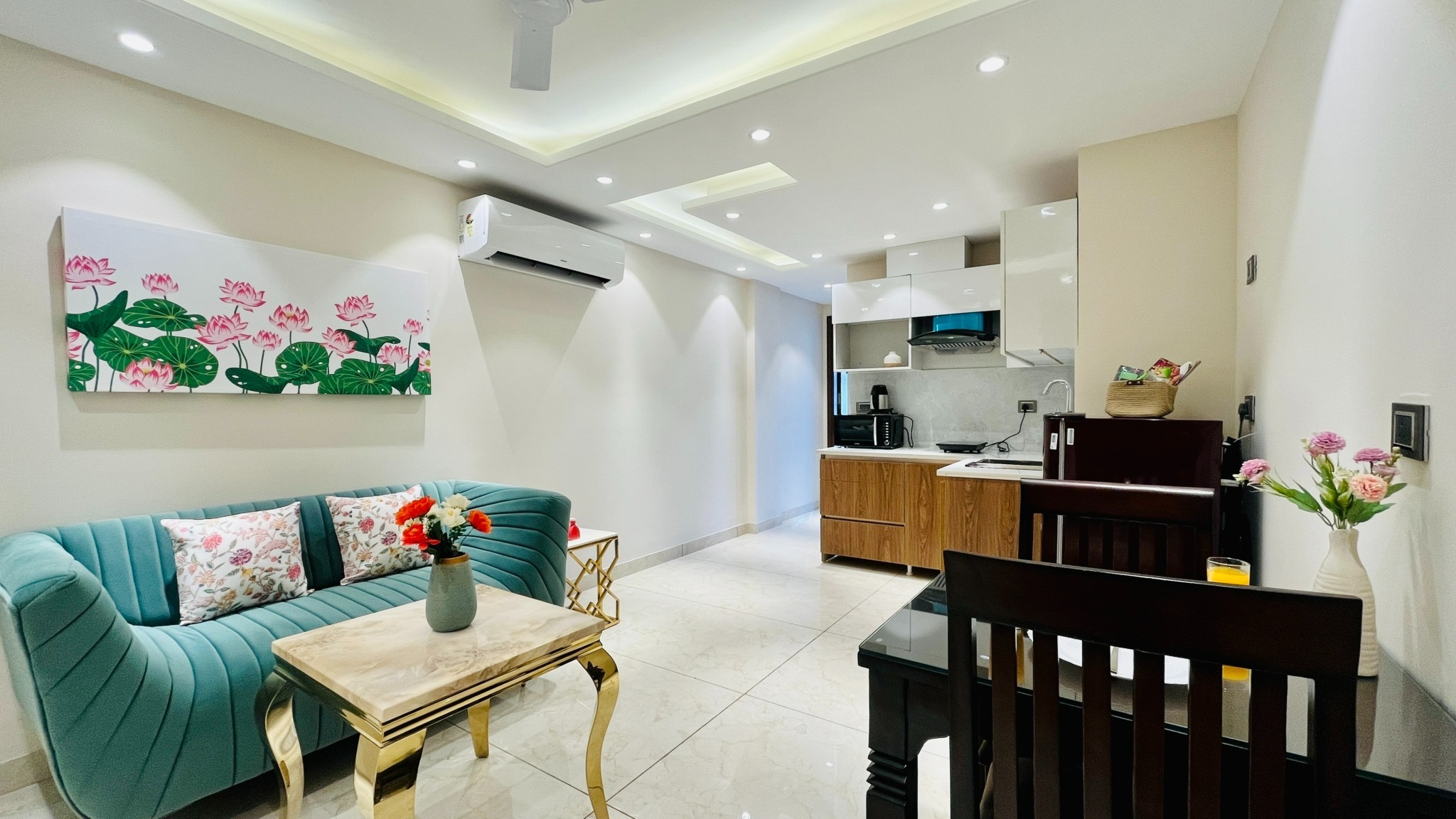 Premium Serviced Apartment B25A Sector 14