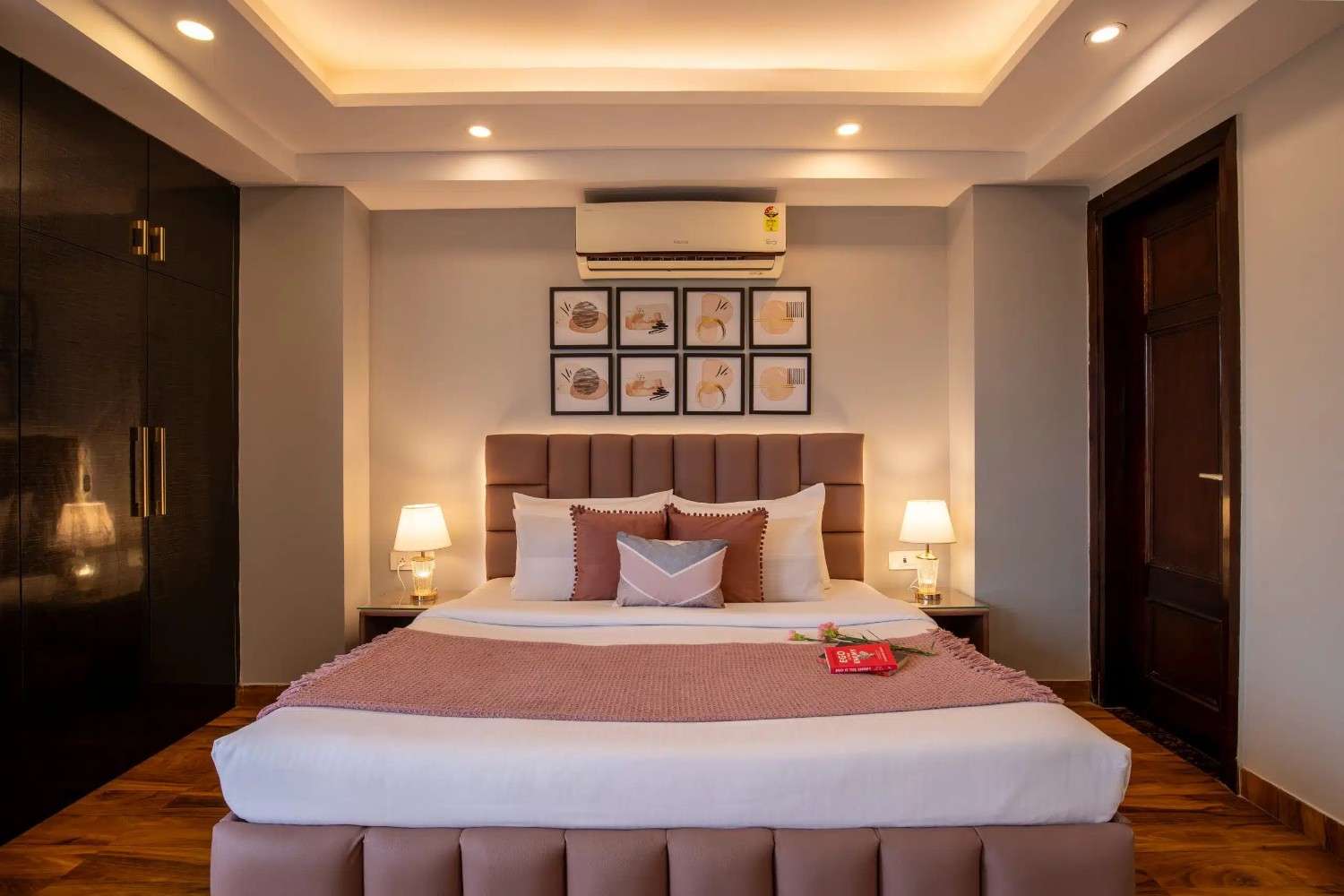 Standard Serviced Apartment Sector 38