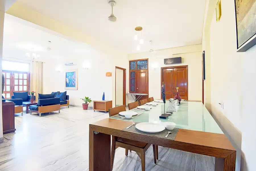 Standard Serviced Apartment Sector 45