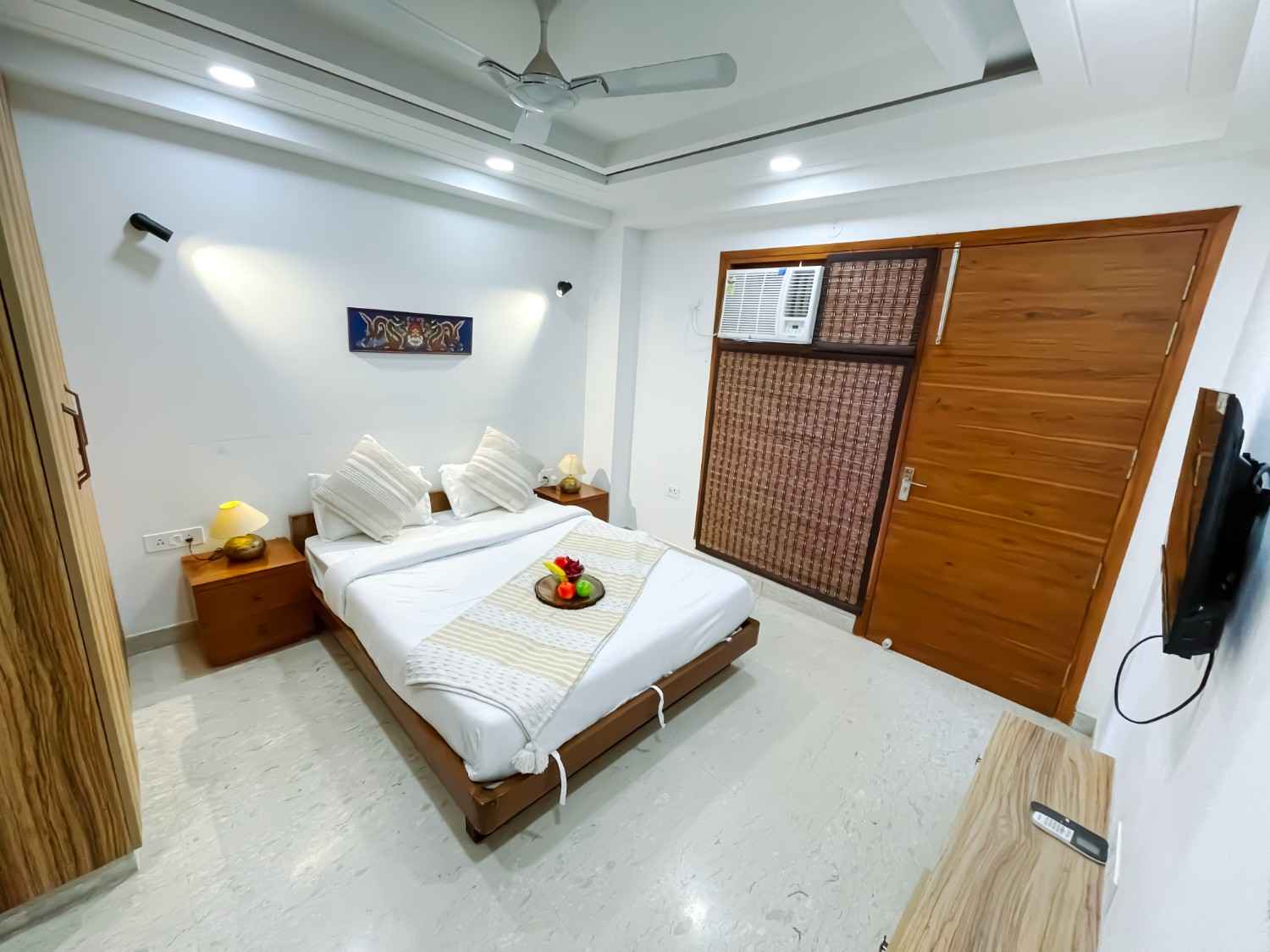 Standard Serviced Apartment Ardee City