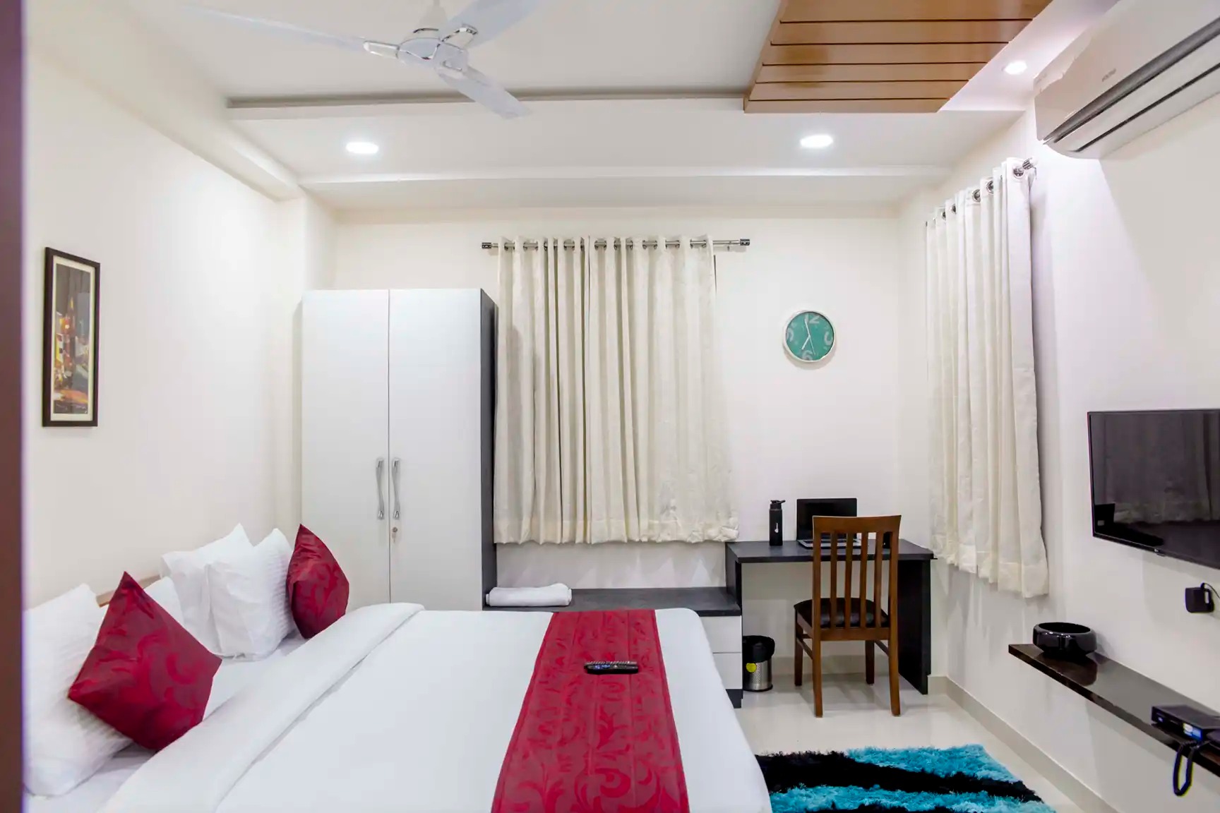 Premium Serviced Apartment Lotus Pond Jubilee Hills