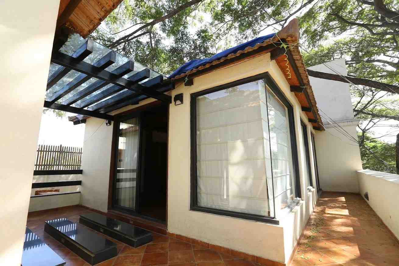 Standard Serviced Apartment Indiranagar