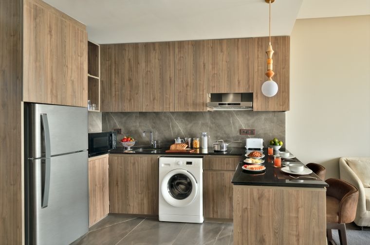 Luxury Serviced Apartment Paras Square